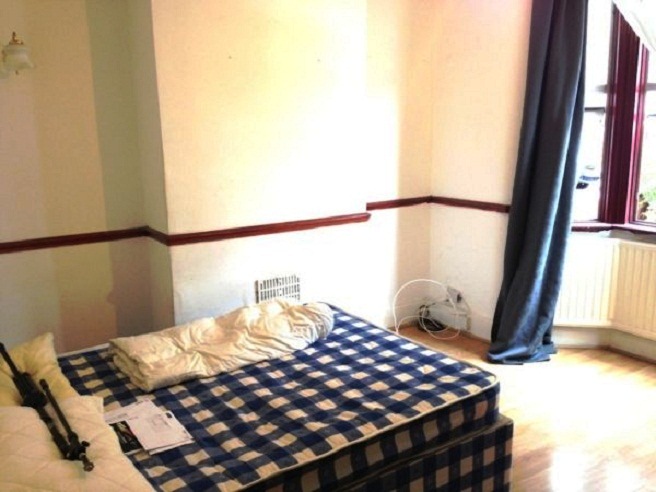 Double room available for couples to rent £150 pw in Seven Sisters, London N15.